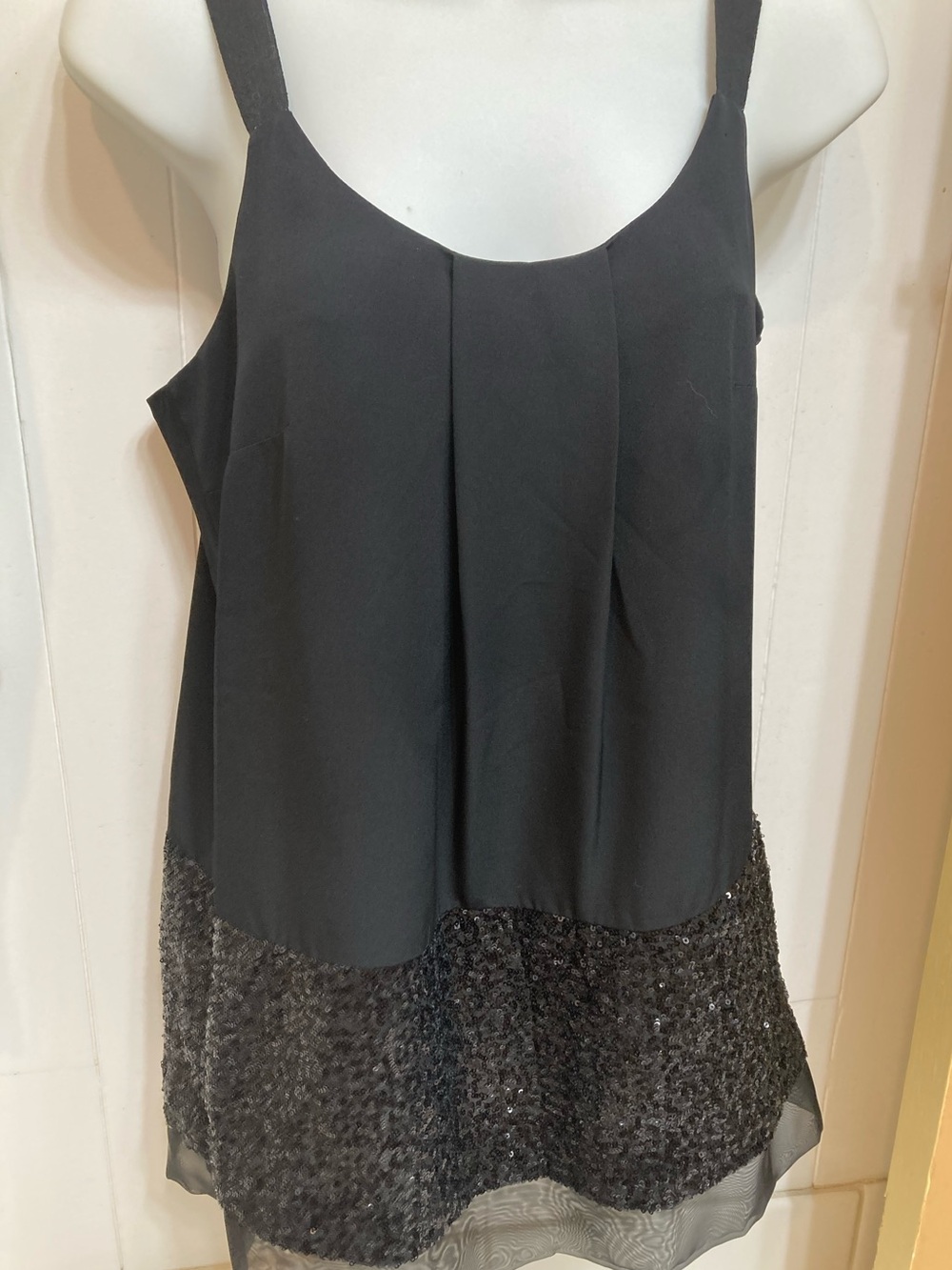 Vera Wang sleeveless sequined top, XS